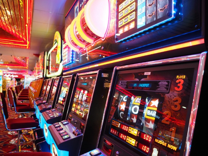 The Evolution Of Online Poker: From Flop To Boom